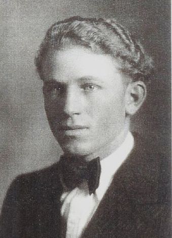 Leonard M Petersen (1907 - 1972) Profile