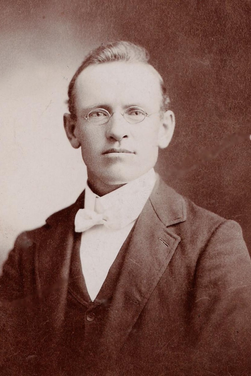 Morris Calvin Phelps (1870 - 1949) Profile