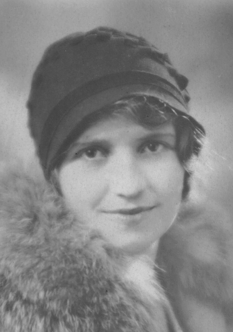 Ruth Pearce (1901 - 1996) Profile