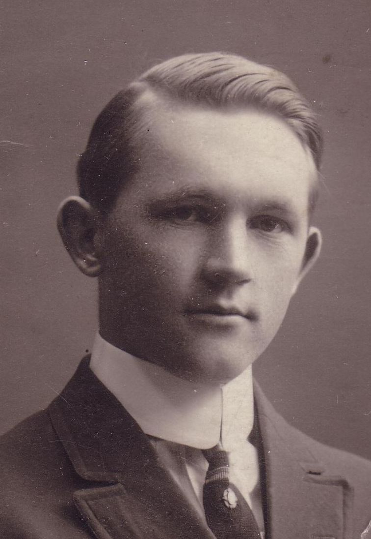 Walter Alexander Peterson (1889 - 1976) Profile