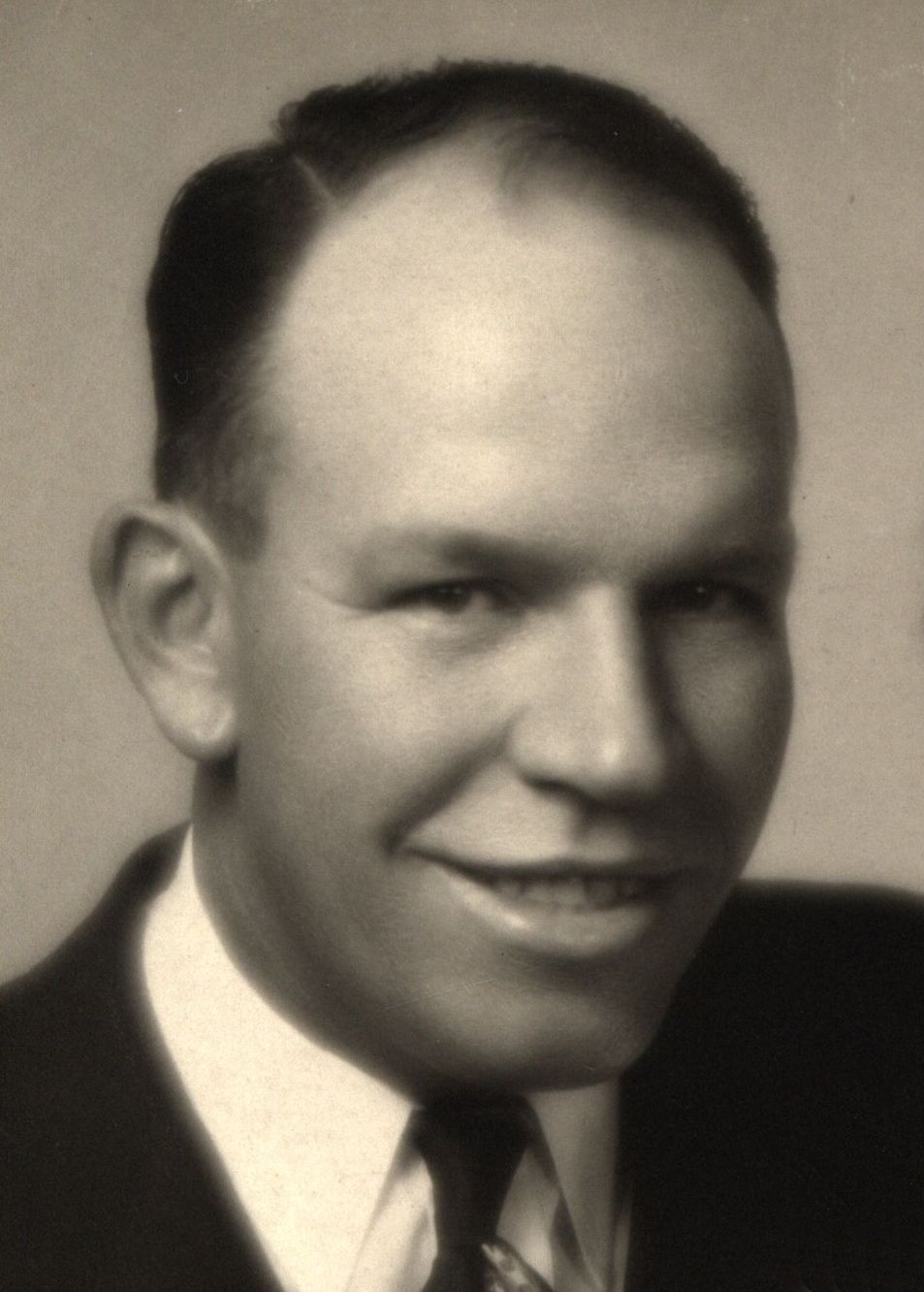 Carl Thomas Rhoades (1913 - 1982) Profile