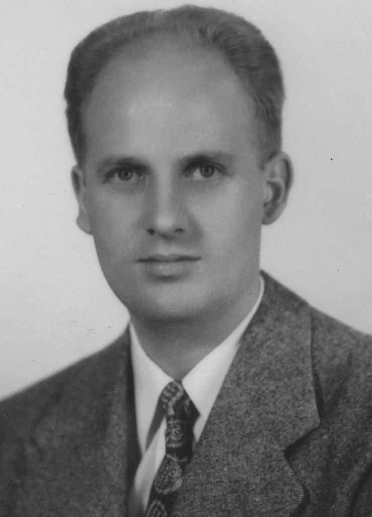 G William Richards (1918 - 2005) Profile