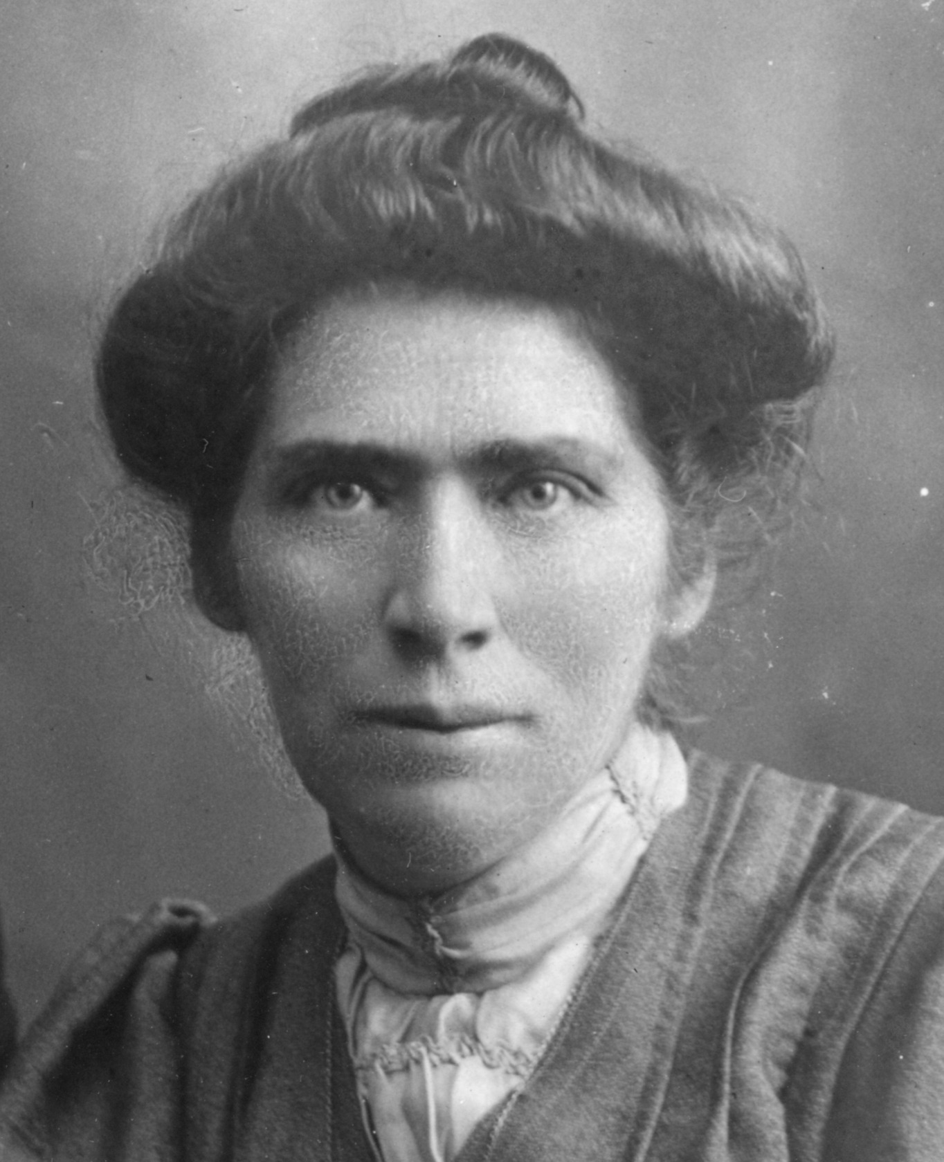Lois Esther Ricks (1868 - 1961) Profile