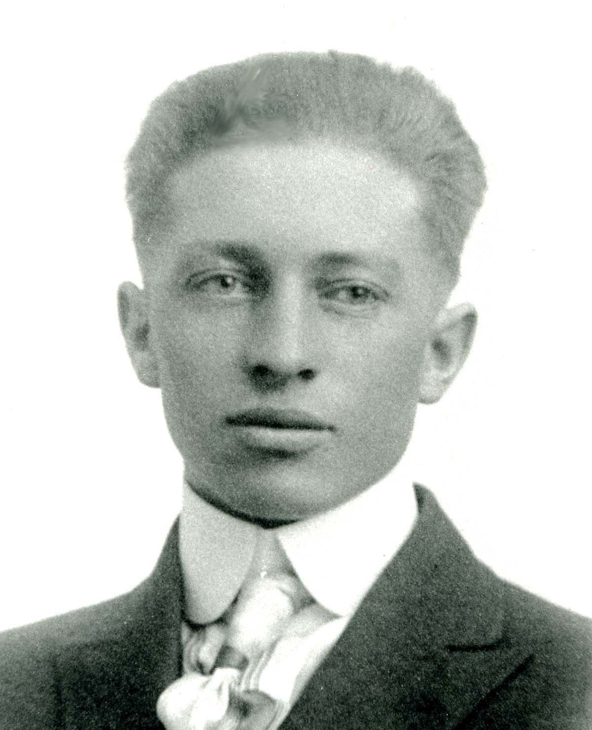 Albert L Skidmore (1898 - 1976) Profile