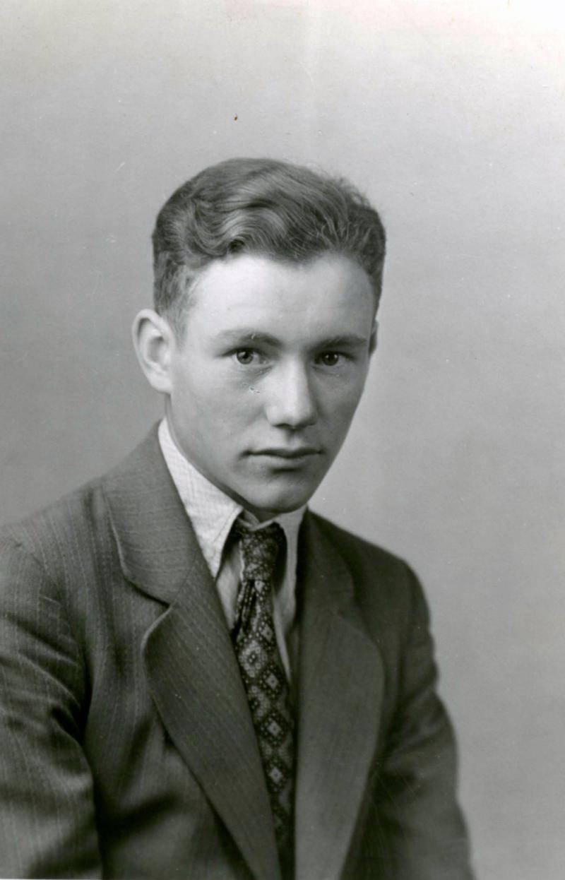 Albert Woodhead Sharp (1912 - 1997) Profile