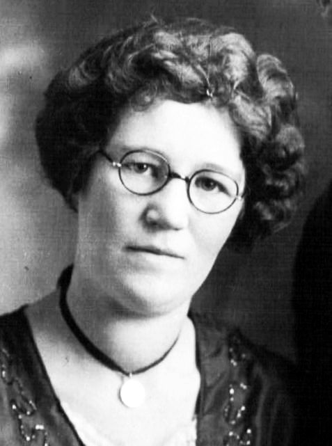 Anna Mae Crane Sandstrom (1895 - 1988) Profile