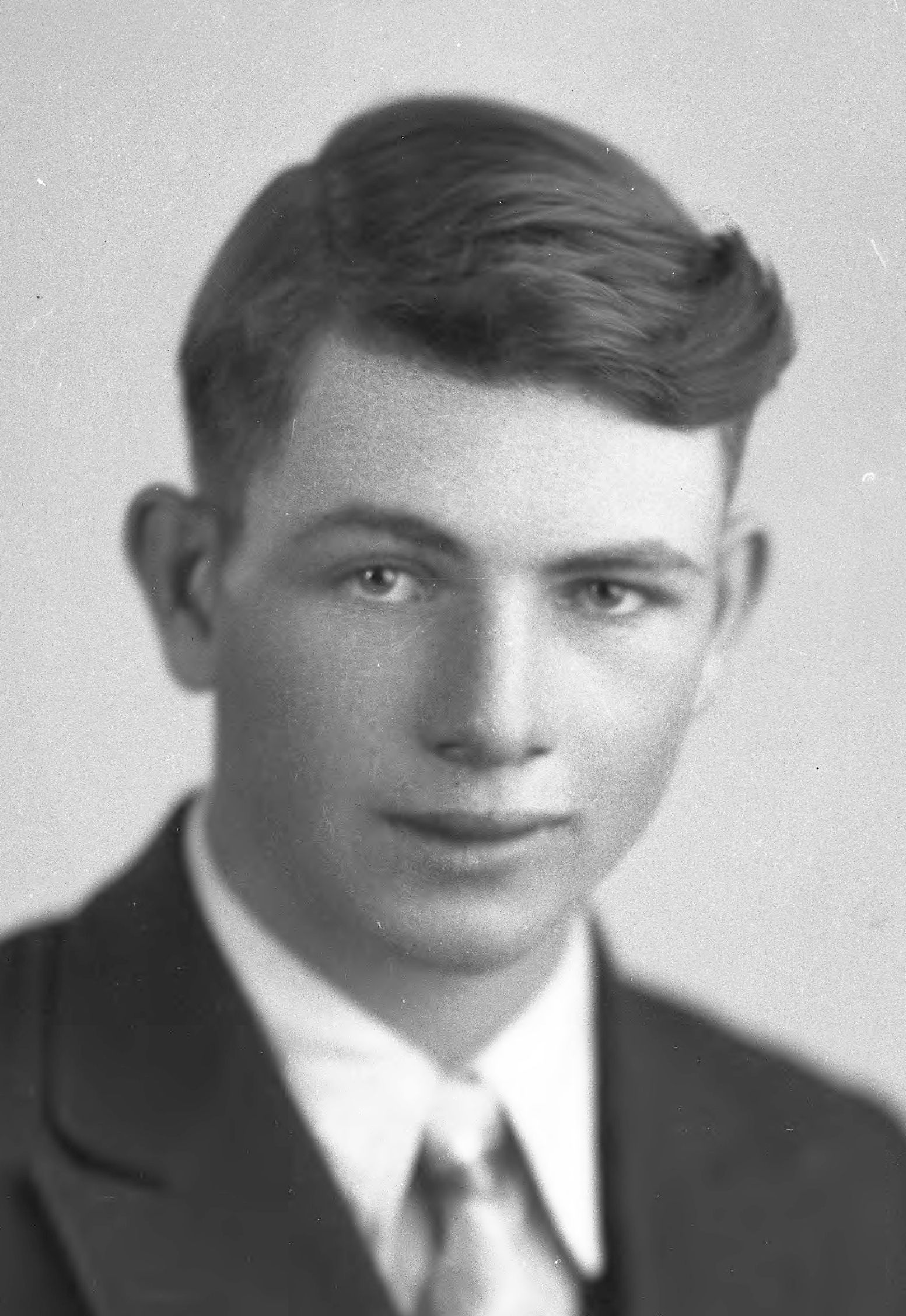 Carl Edward Searle (1912 - 1998) Profile