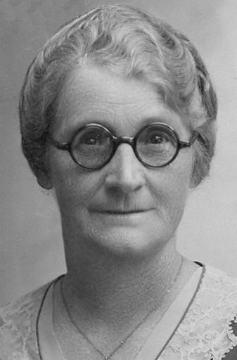 Laura Isabelle Webb (1871 - 1961) Profile