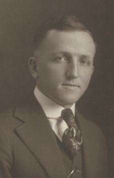 Leo Bennion Sharp (1894 - 1941) Profile