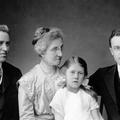 President and Sister Cannon and child, with Elder Taggart, 1916