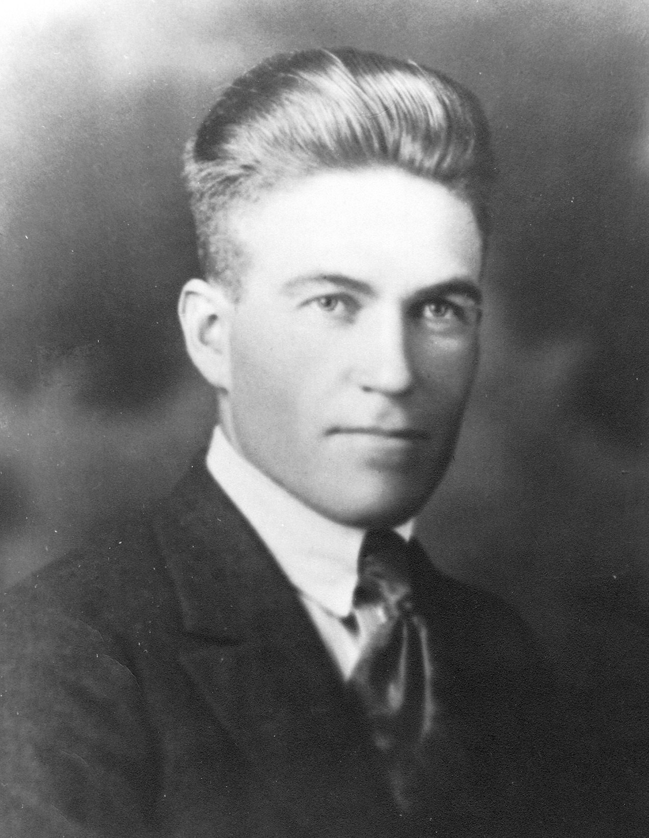 Milton Twitchell (1895 - 1980) Profile