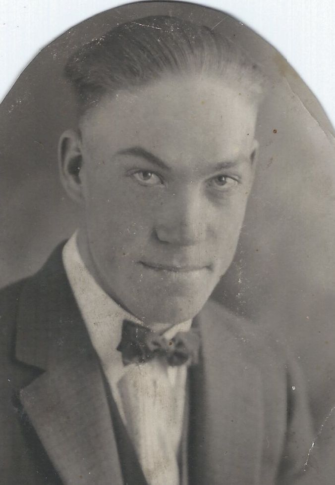 Leland Twitchell (1898 - 1975) Profile