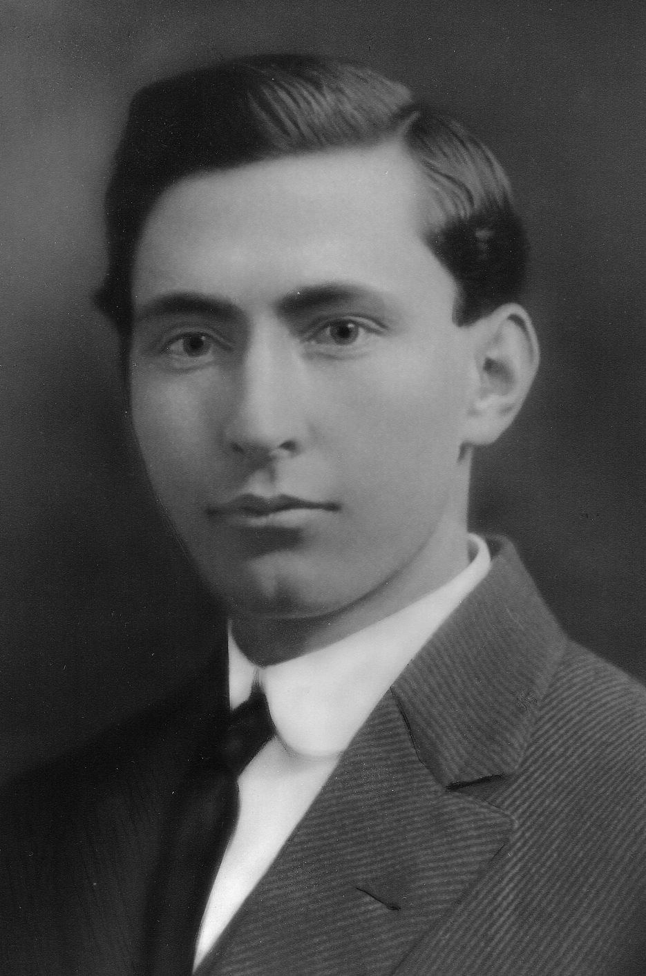 Thomas Duckworth Grimshaw (1891 - 1935) Profile