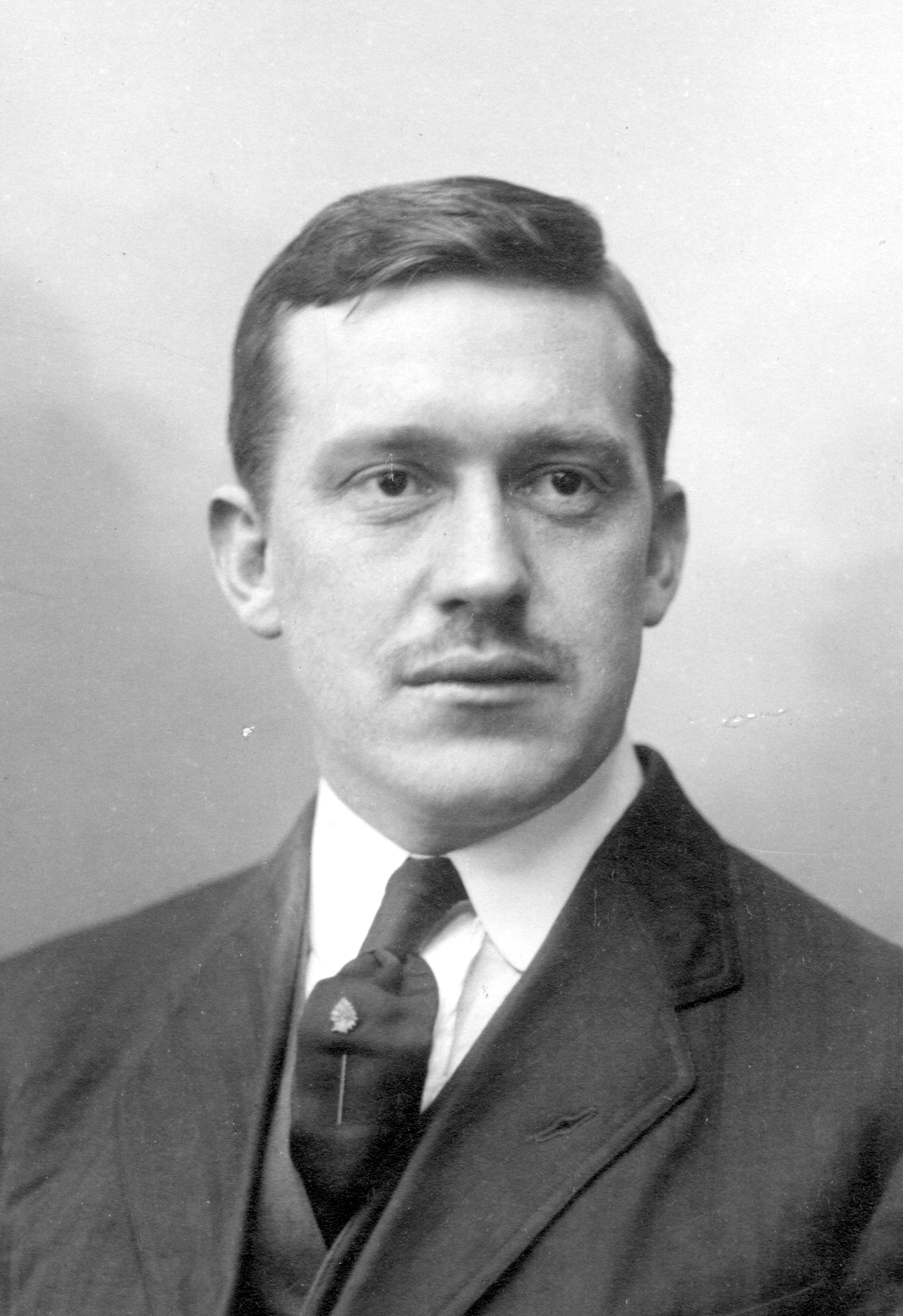 William Frederick Thomson (1887 - 1933) Profile