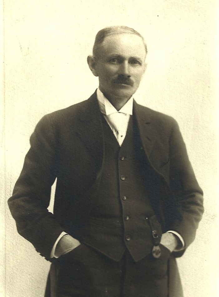 John William Frederick Volker (1859 - 1932) Profile