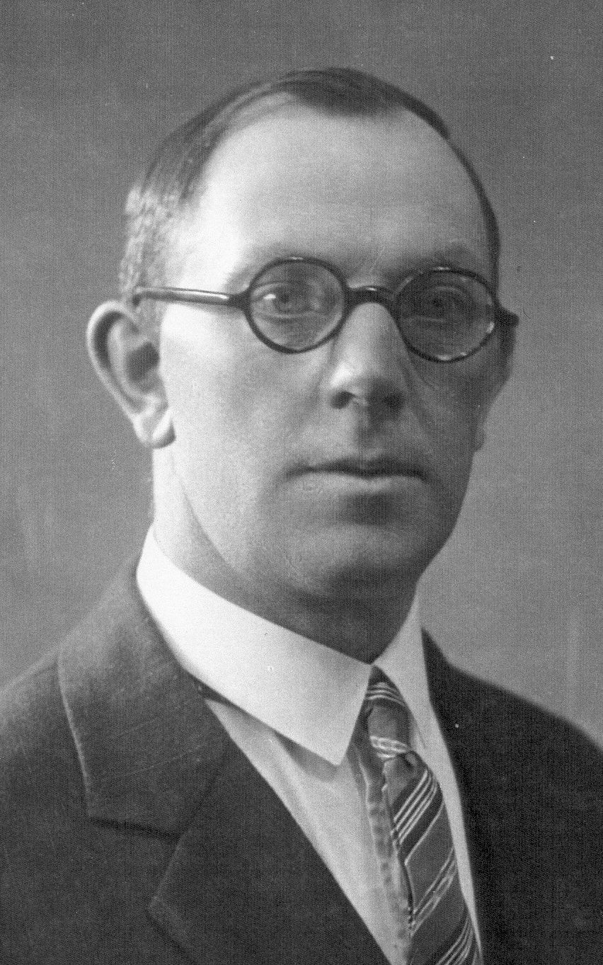 Martinus Vuyk (1887 - 1977) Profile