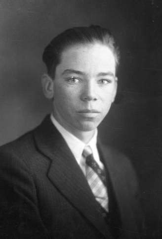 Franklin Richardson Walker (1911 - 2010) Profile