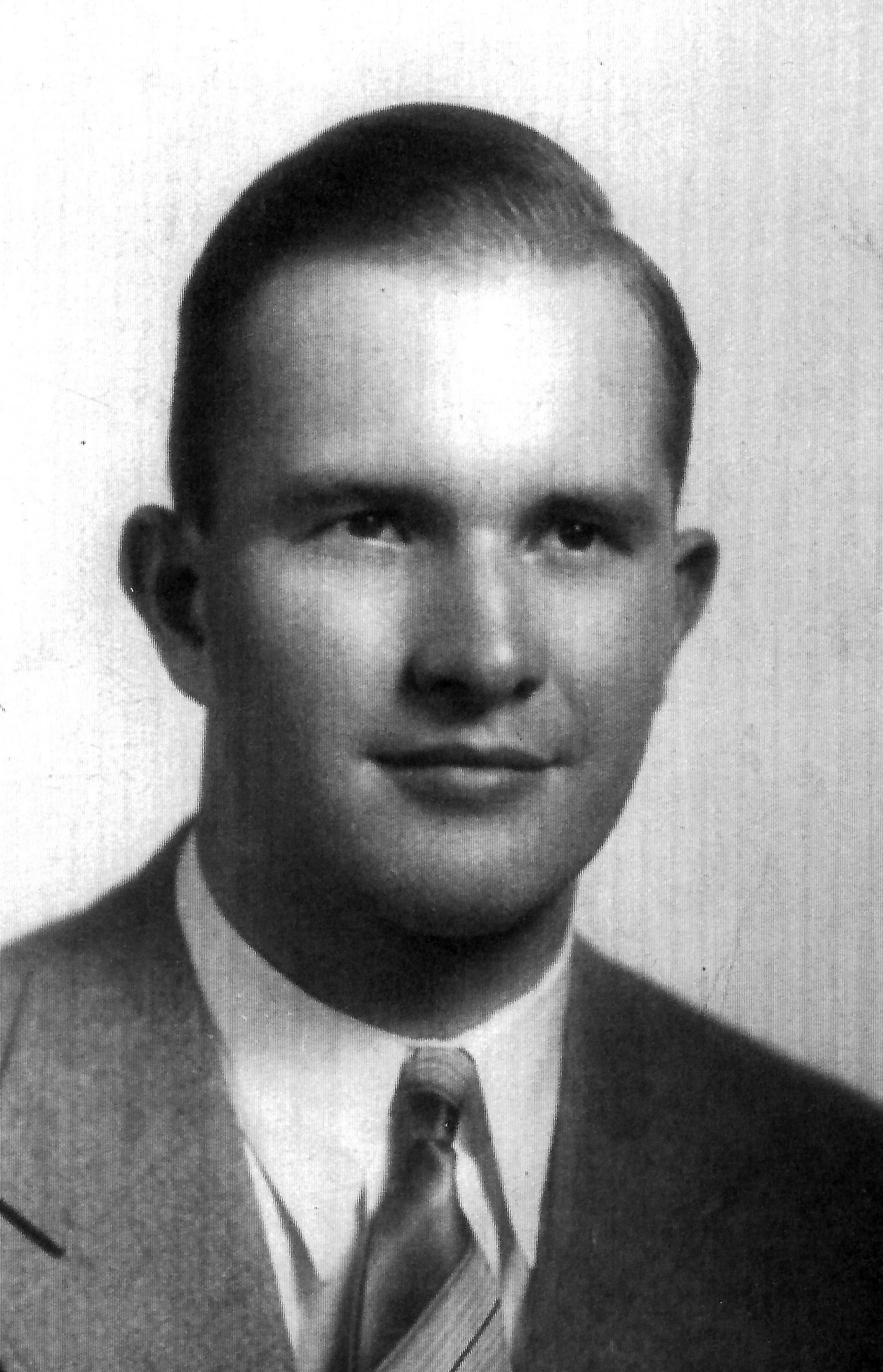 George Trowbridge Willis (1918 - 2010) Profile