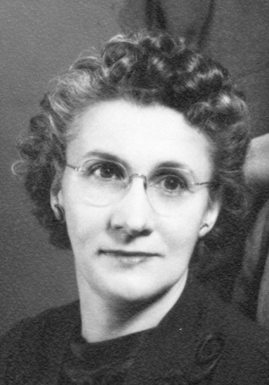 Gladys Mae Watson (1900 - 1969) Profile