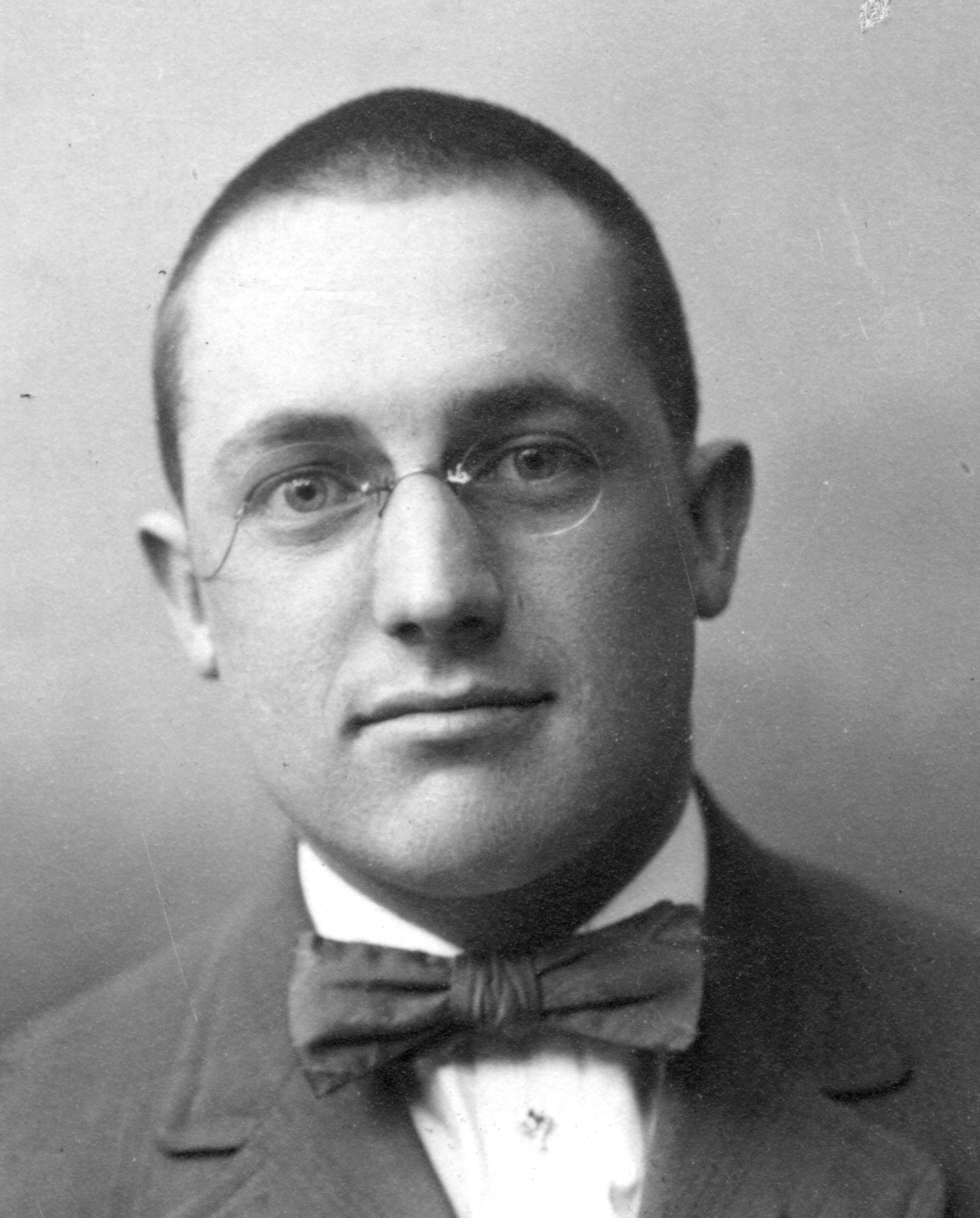Leon Claude Wheeler (1890 - 1991) Profile