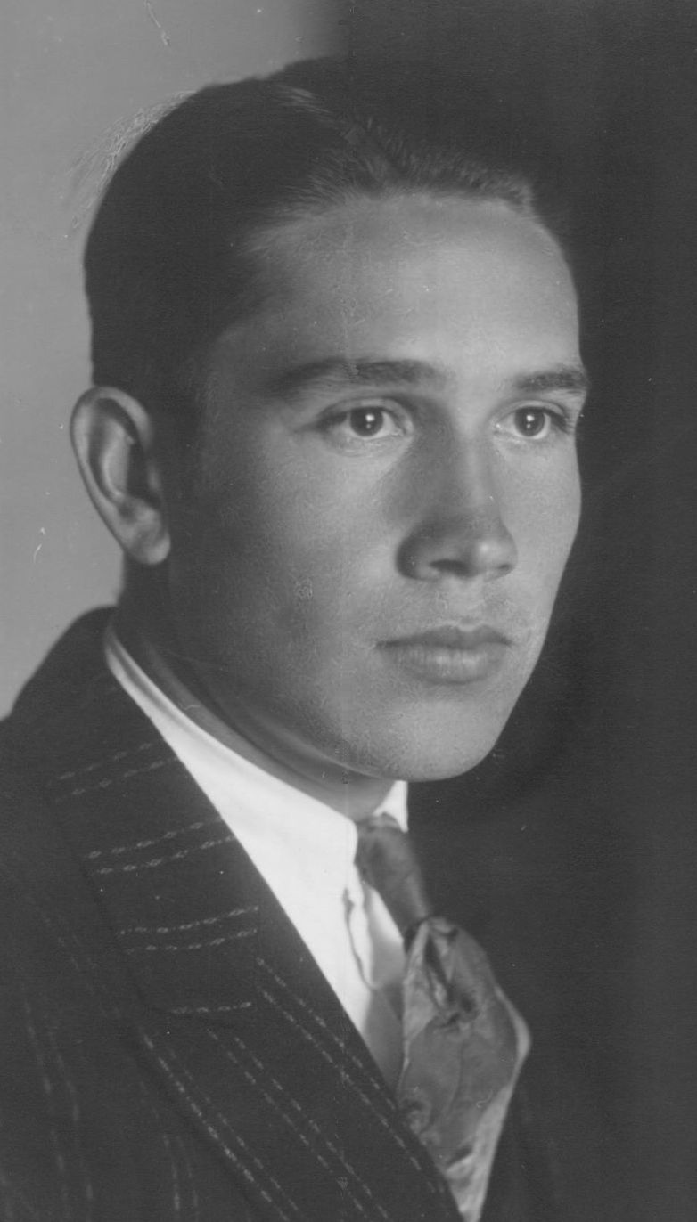 Lynn Robert Webb (1909 - 1972) Profile