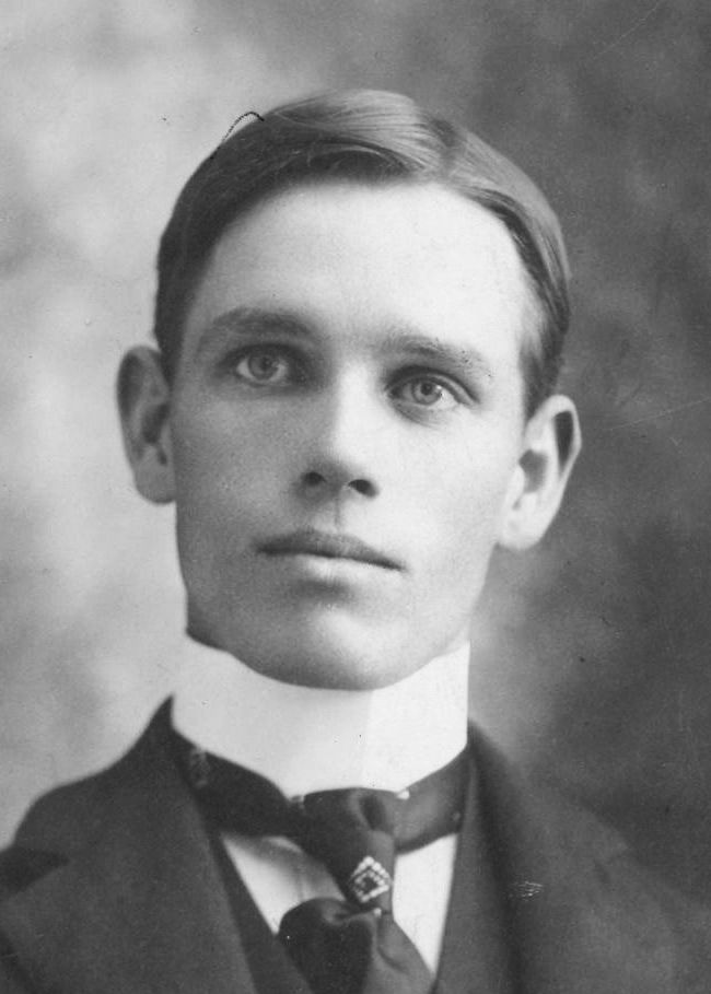 Walter Wright (1880 - 1969) Profile