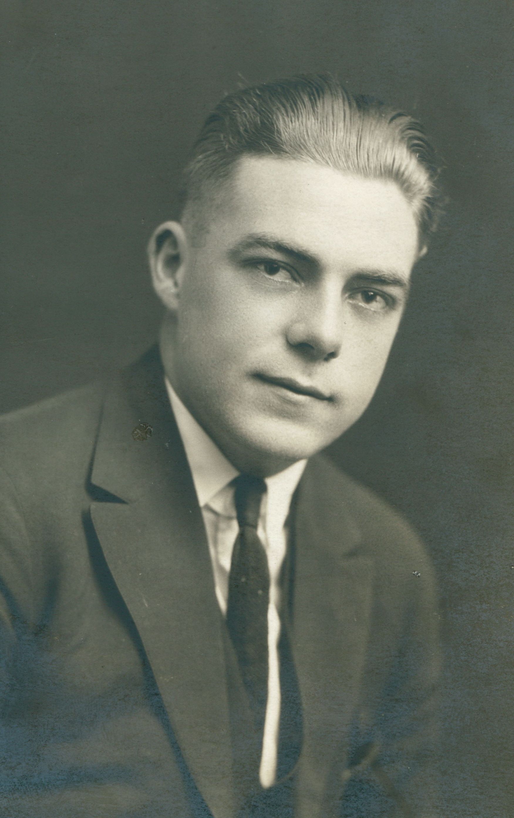 George Leonard Young (1900 - 1957) Profile