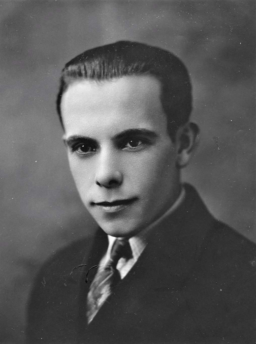 David Parkes Jones (1904 - 1977) Profile
