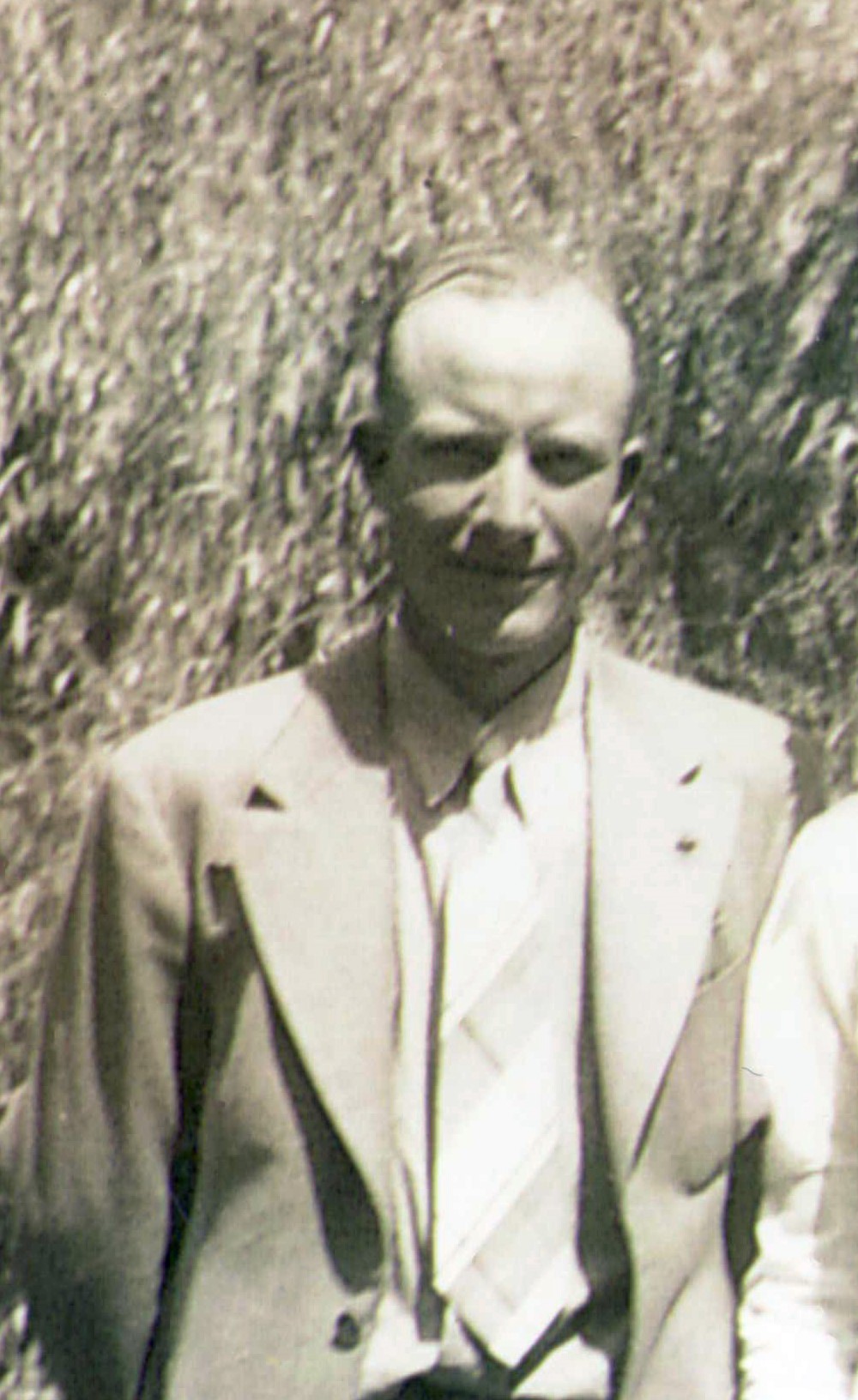 Floyd Aikele Zollinger (1907 - 1999) Profile